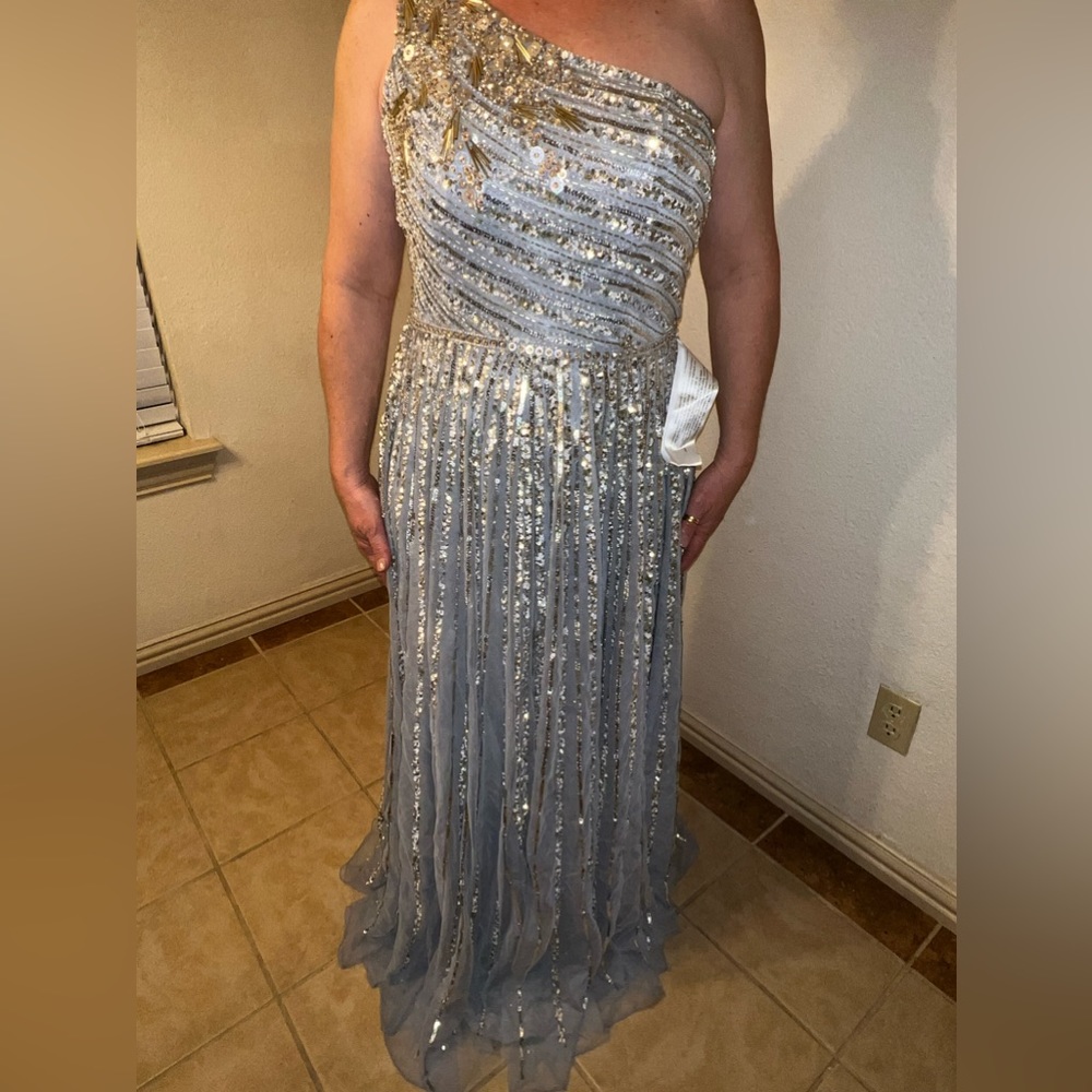 Mac duggal dress